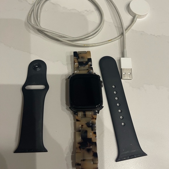 Jewelry - Series 5 black 40 MM with black and tortoise shell bands